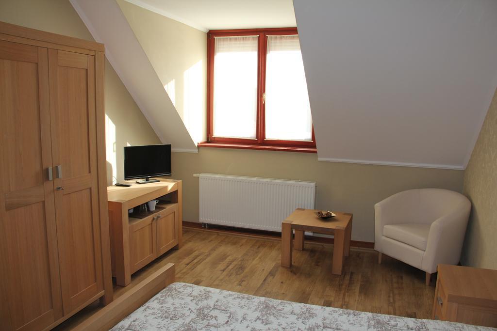 Guest House Romantika Panzio Gyula Chambre photo