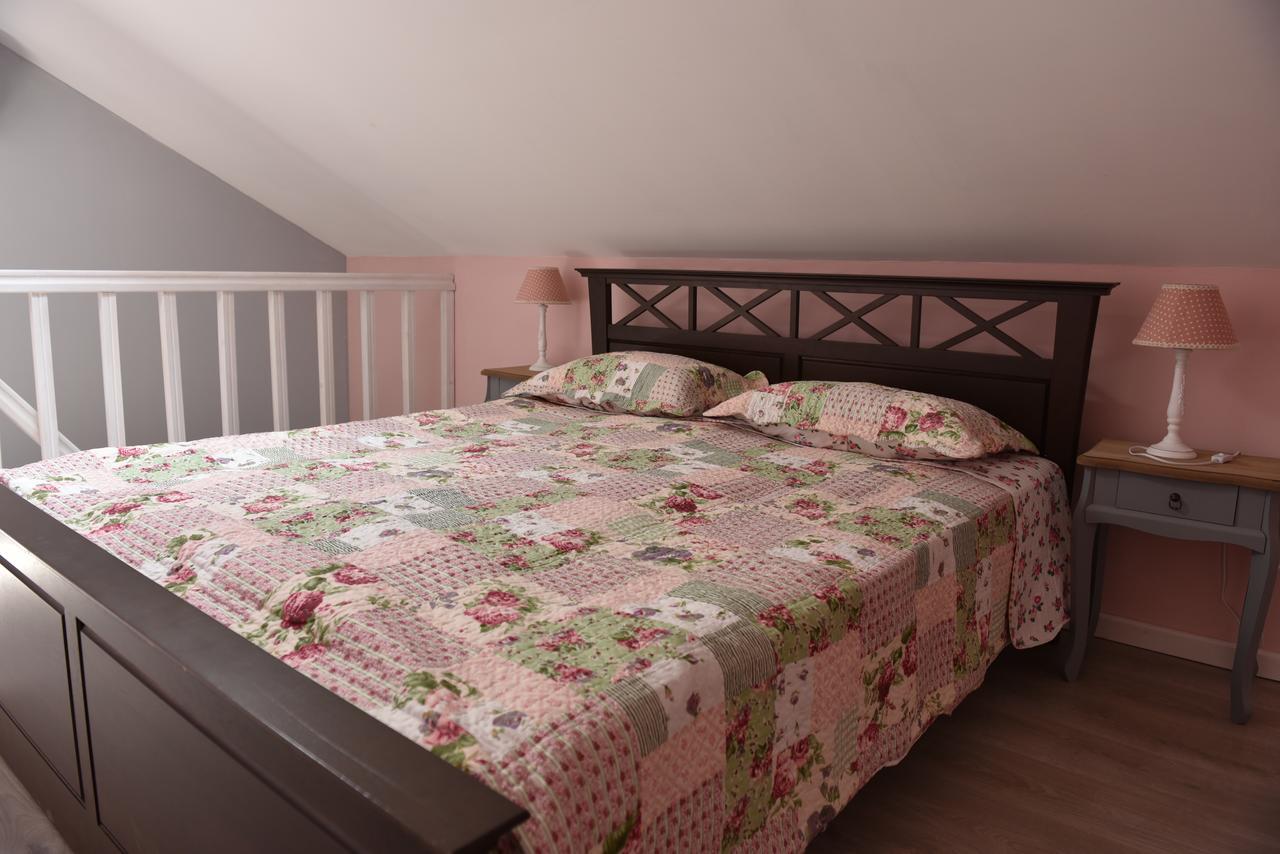 Guest House Romantika Panzio Gyula Extérieur photo